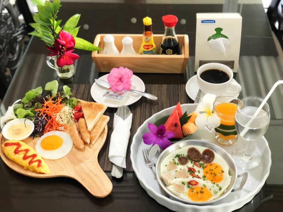 Winner Serviced Apartment Si Maha Phot Extérieur photo